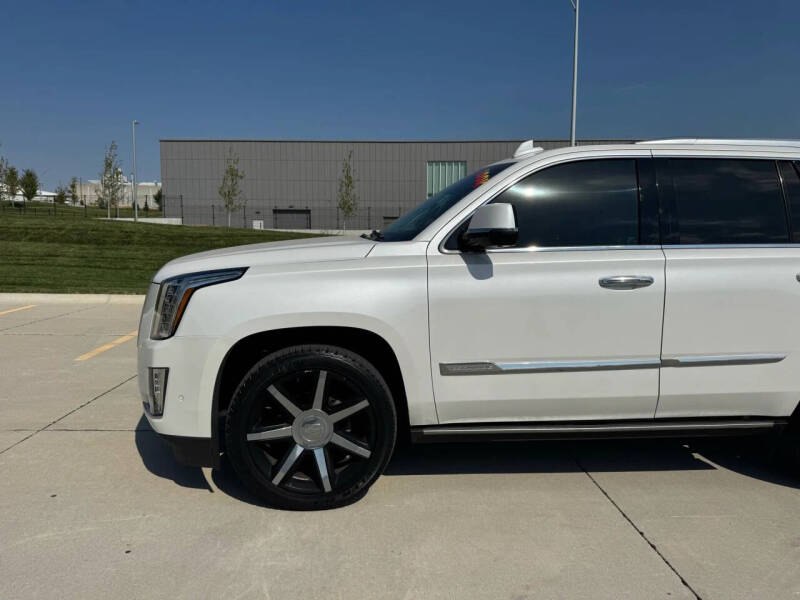 2017 Cadillac Escalade Premium Luxury