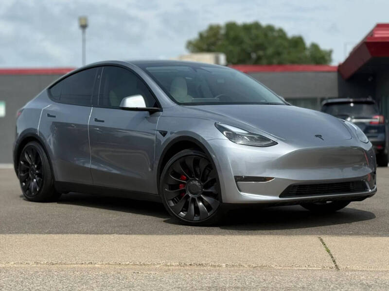 2025 Tesla Model Y Performance