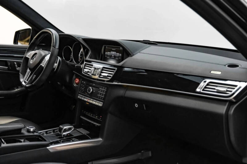 2016 Mercedes-Benz E-Class AMG E 63 S