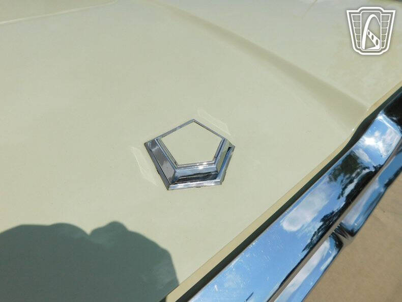 1966 Ford Thunderbird