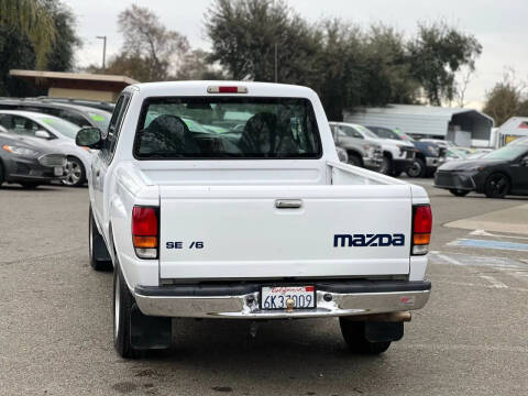 2000 Mazda B-Series B3000 SE