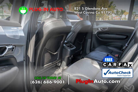 2016 Volvo XC90 T6 Momentum