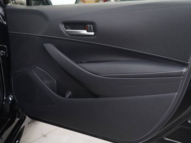 2025 Toyota Corolla Hatchback SE