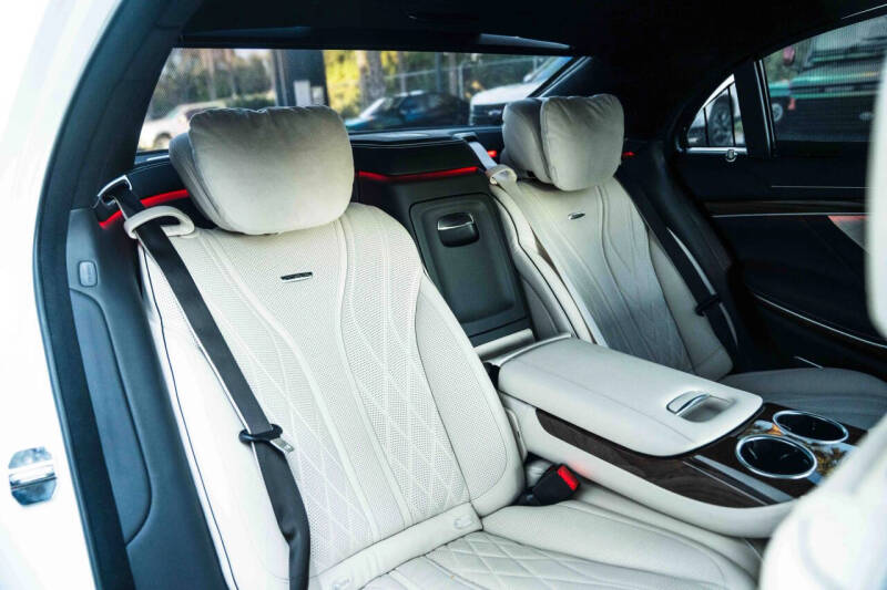 2017 Mercedes-Benz S-Class AMG S 63