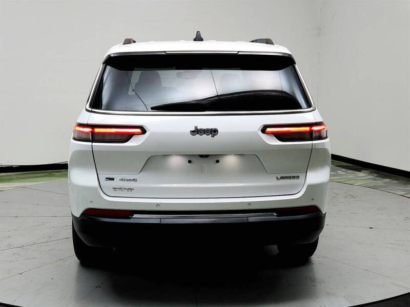 2021 Jeep Grand Cherokee L Laredo