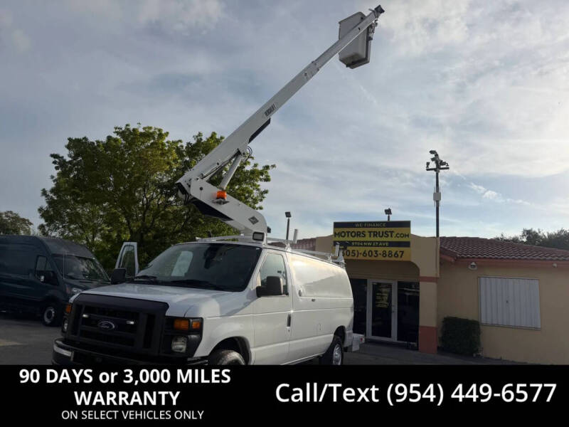 2013 Ford E-Series E-350 SD