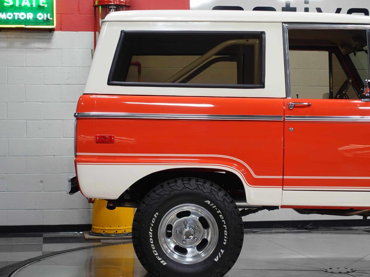 1967 Ford Bronco 39