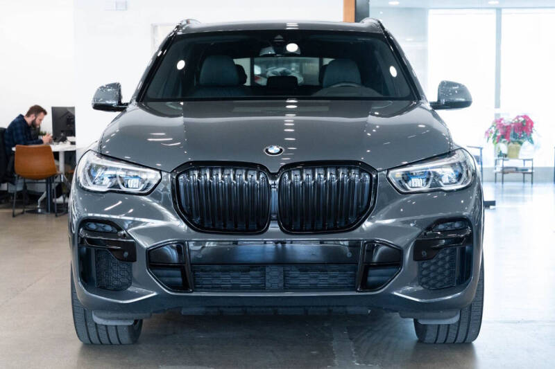 2023 BMW X5 M50i