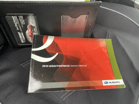 2010 Subaru Legacy 2.5i Premium