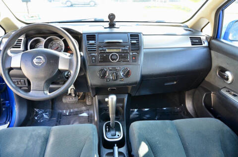 2011 Nissan Versa 1.8 S