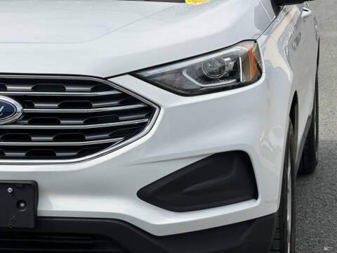 2021 Ford Edge SE