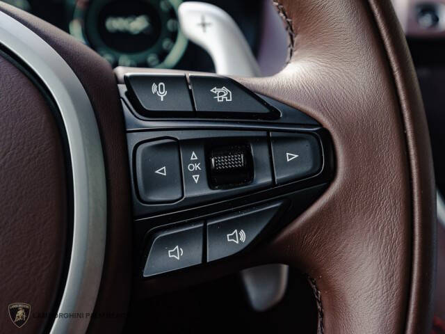 2023 Aston Martin DBX 707