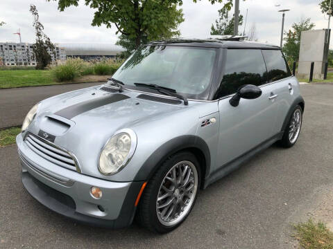 2005 MINI Cooper for sale at GTR Auto Solutions in Newark NJ