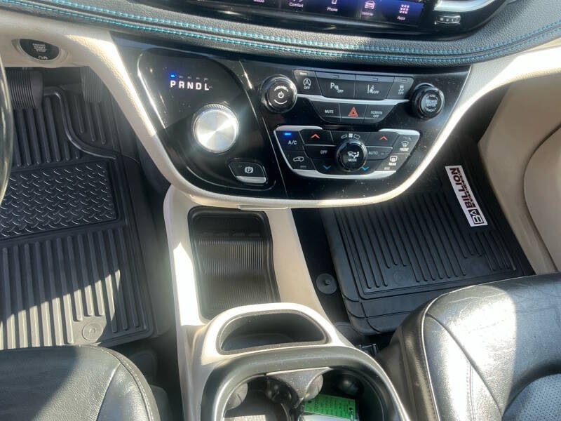 2021 Chrysler Pacifica Touring L