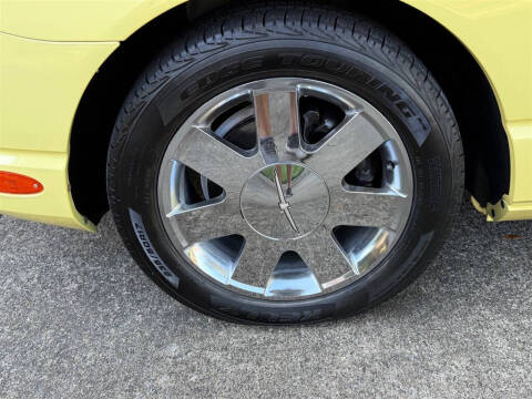 2002 Ford Thunderbird Deluxe