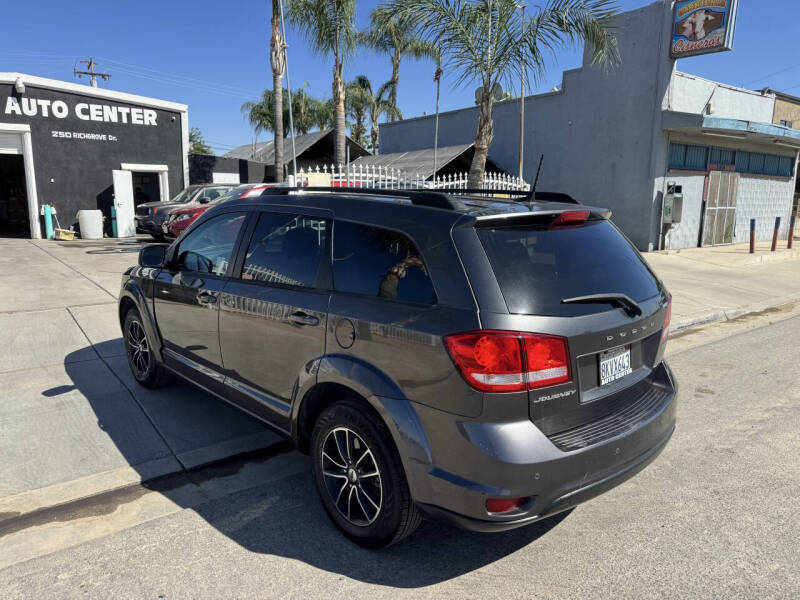 2019 Dodge Journey SE