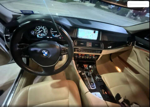 2015 BMW 5 Series 528i