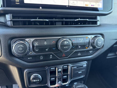 2026 Jeep Gladiator Willys