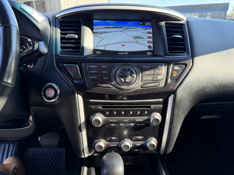 2019 Nissan Pathfinder SL