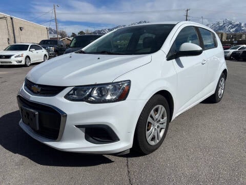 2020 Chevrolet Sonic for sale at SQUARE ONE AUTO LLC in Murray UT