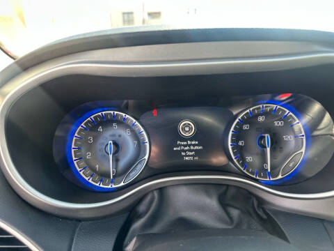 2022 Chrysler Pacifica Touring L