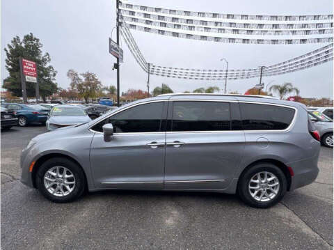 2020 Chrysler Pacifica Touring L