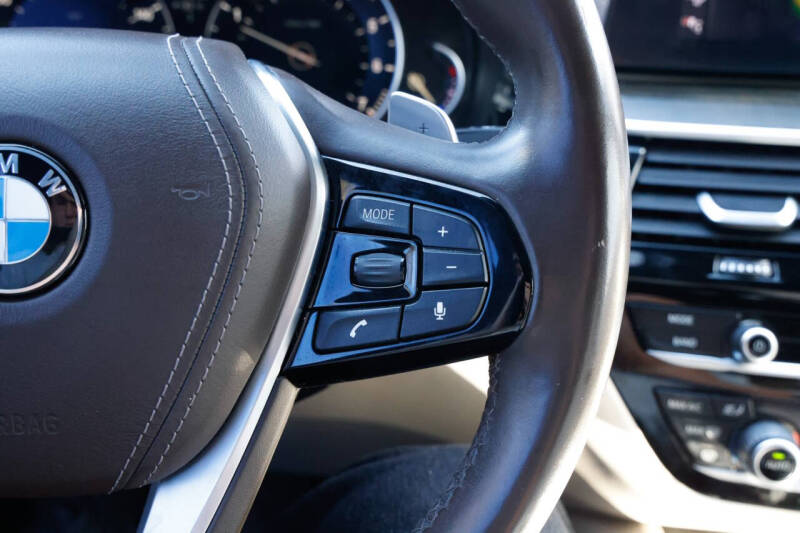 2017 BMW 5 Series 540i