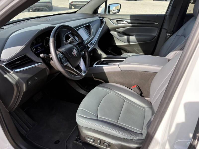 2023 Buick Enclave Essence