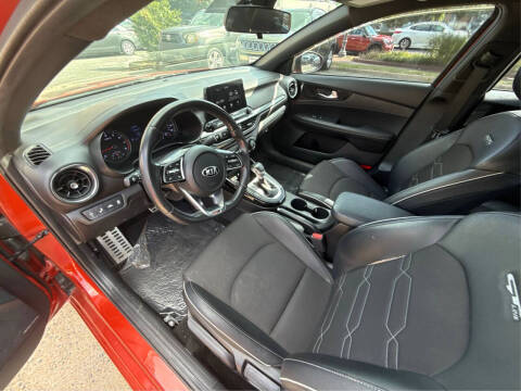 2020 Kia Forte GT Line