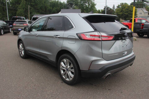2022 Ford Edge Titanium