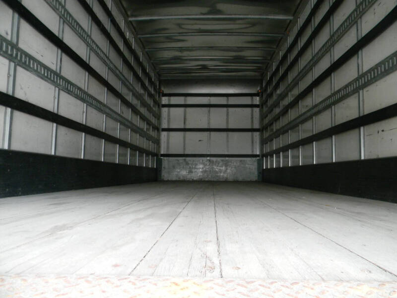 2017 Freightliner M2 106