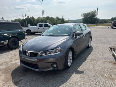 2013 Lexus CT 200h for sale at LEE AUTO SALES in McAlester OK