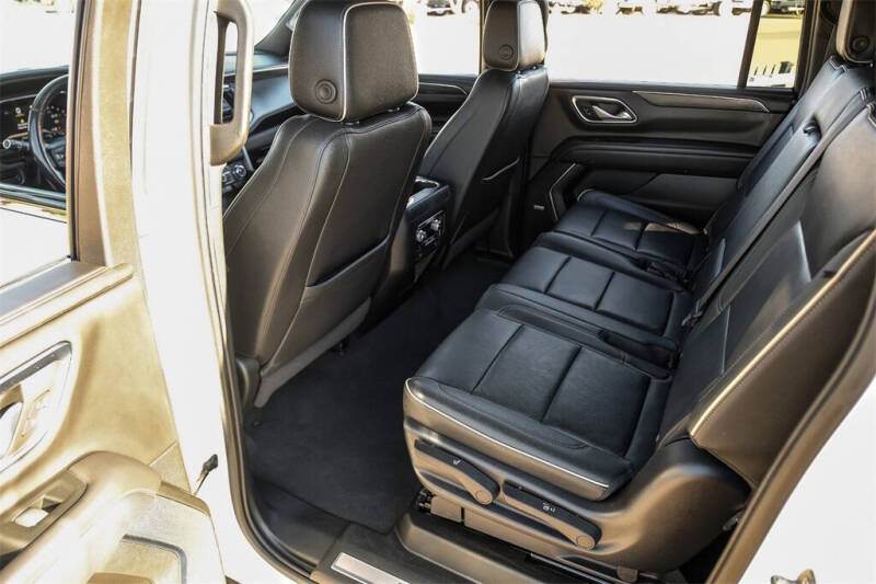 2022 GMC Yukon XL SLT