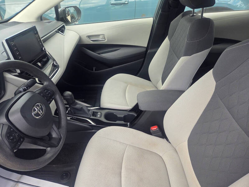 2020 Toyota Corolla LE