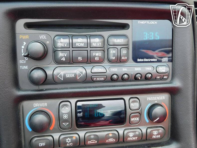 2004 Chevrolet Corvette