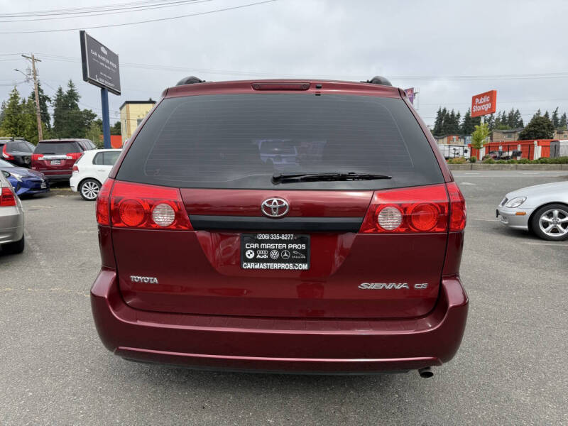 2009 Toyota Sienna CE 7-Passenger