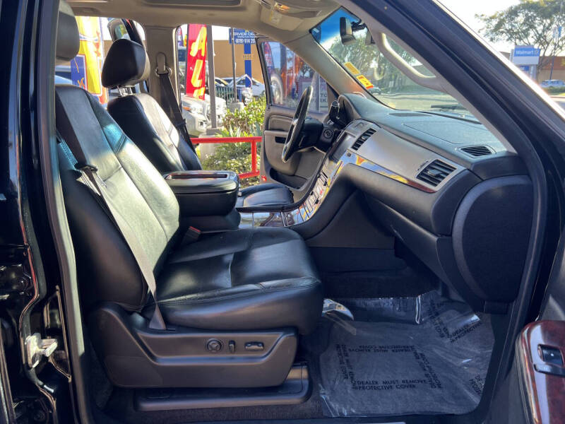 2012 Cadillac Escalade Premium