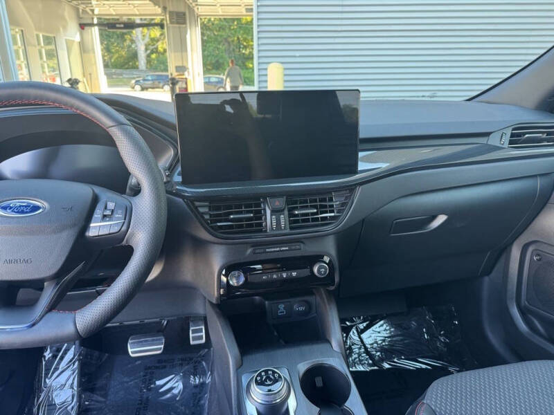 2023 Ford Escape ST-Line Select