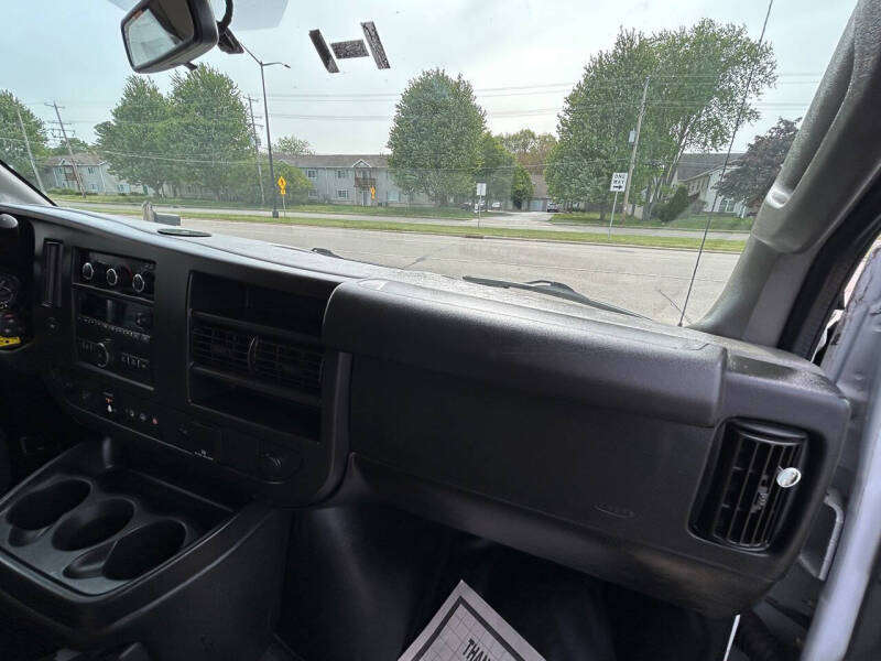 2019 Chevrolet Express 2500