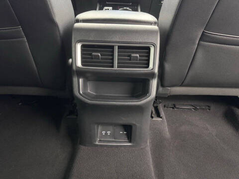 2024 Volkswagen Atlas Cross Sport SE 4Motion