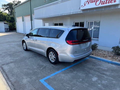 2023 Chrysler Pacifica Touring L