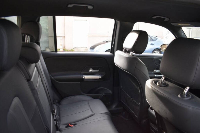 2025 Mercedes-Benz GLB GLB 250