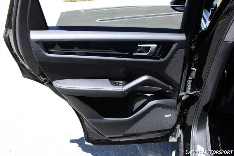 2019 Porsche Cayenne S