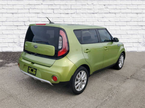 2017 Kia Soul +