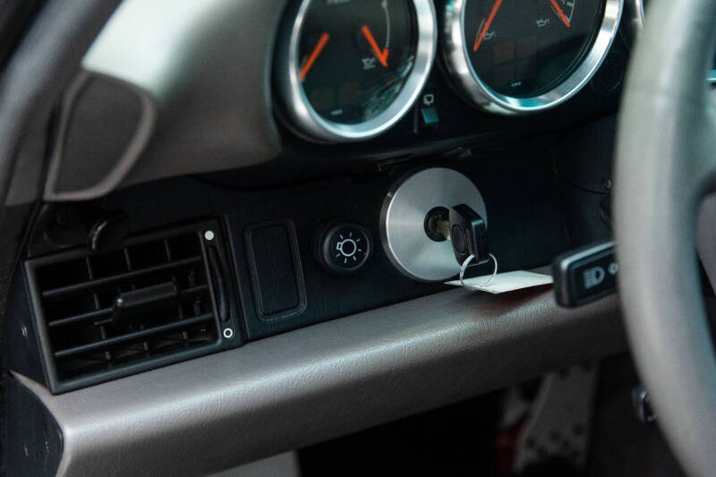 1991 Porsche 911 Carrera 2