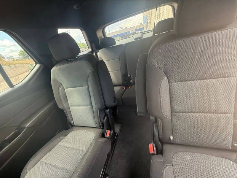 2022 Chevrolet Traverse LT Cloth