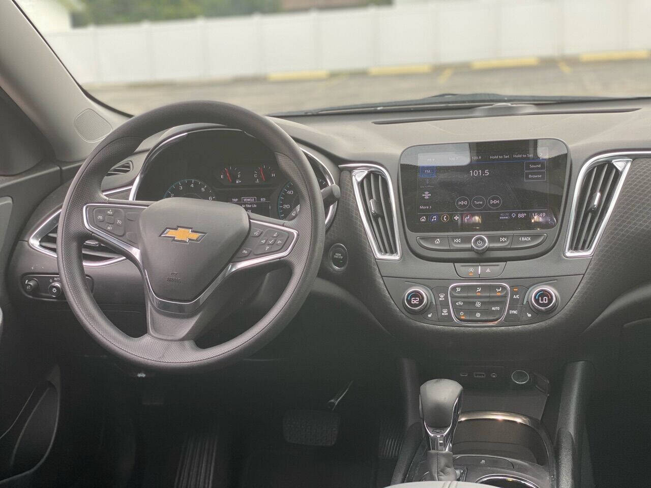 2021 CHEVROLET Malibu Sedan - $20,200