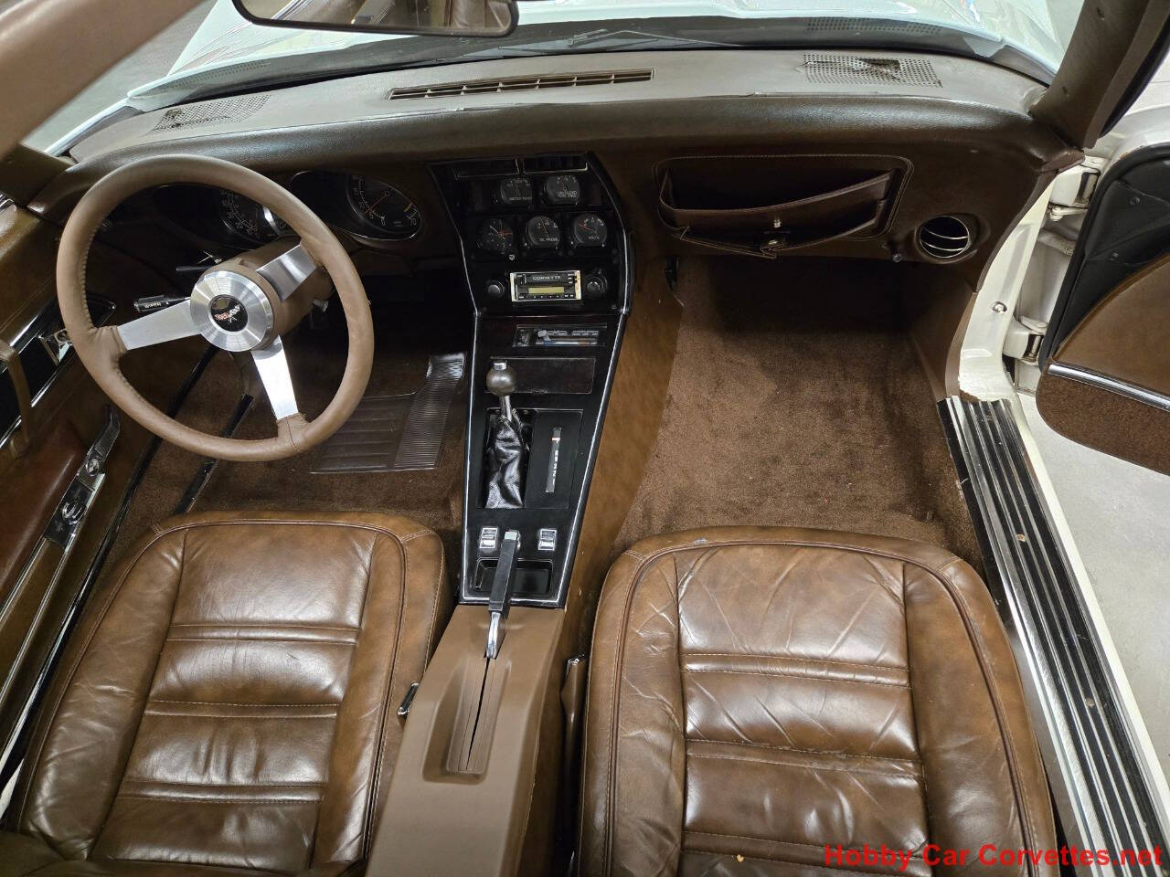 1977 Chevrolet Corvette 11