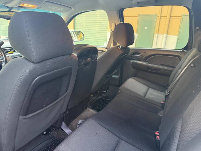 2010 Chevrolet Avalanche LS