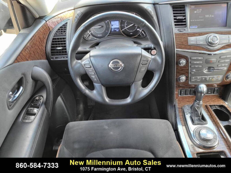 2017 Nissan Armada SV